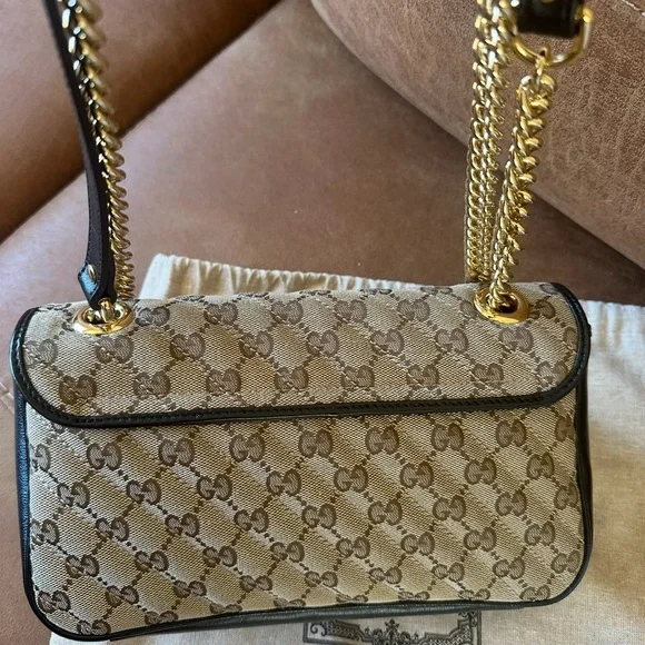 GUCCI Monogram Matelasse Diagonal Medium GG Marmont Shoulder Bag - Picture 4 of 15